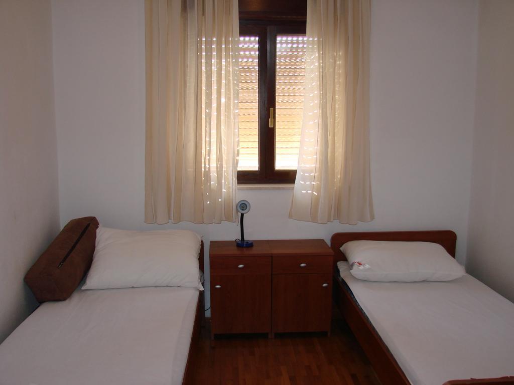 Apartment Matija Trogir Quarto foto