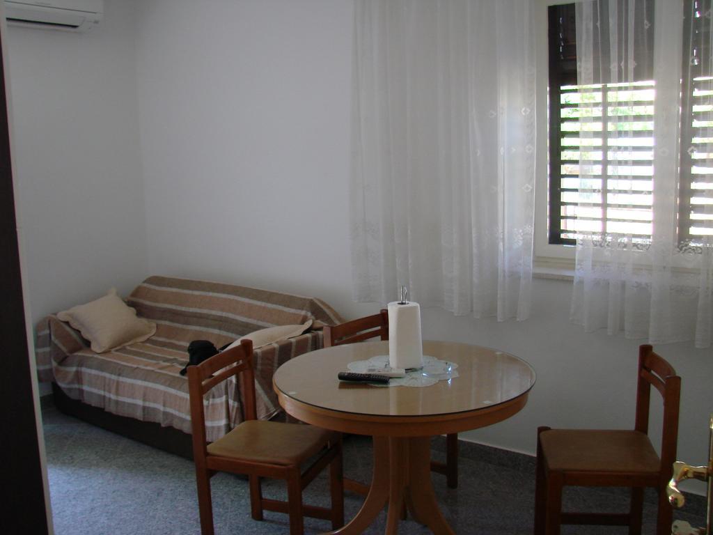 Apartment Matija Trogir Quarto foto